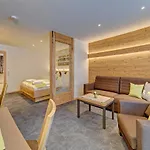 Appart-hotel Wildererstuben 3* Bodenmais
